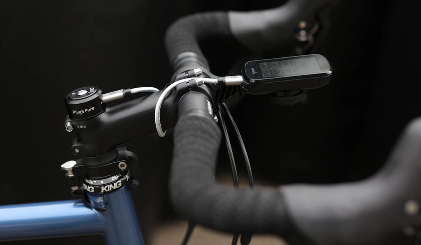 Cinq Plug 5 Pure Hub Dynamo Powered Charging Device