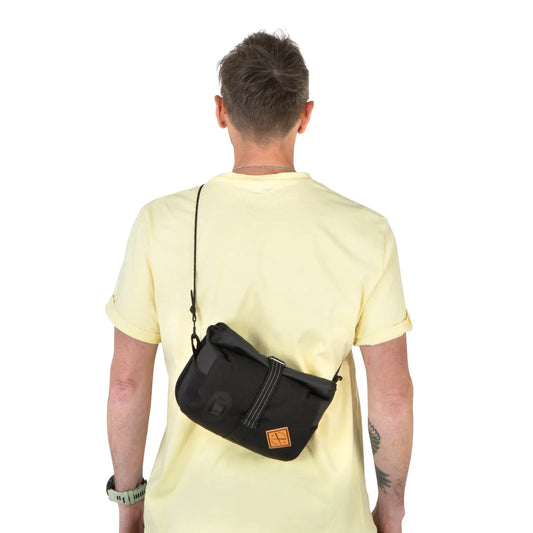 RESTRAP ROLLTOP CANISTER BAR BAG (4L)