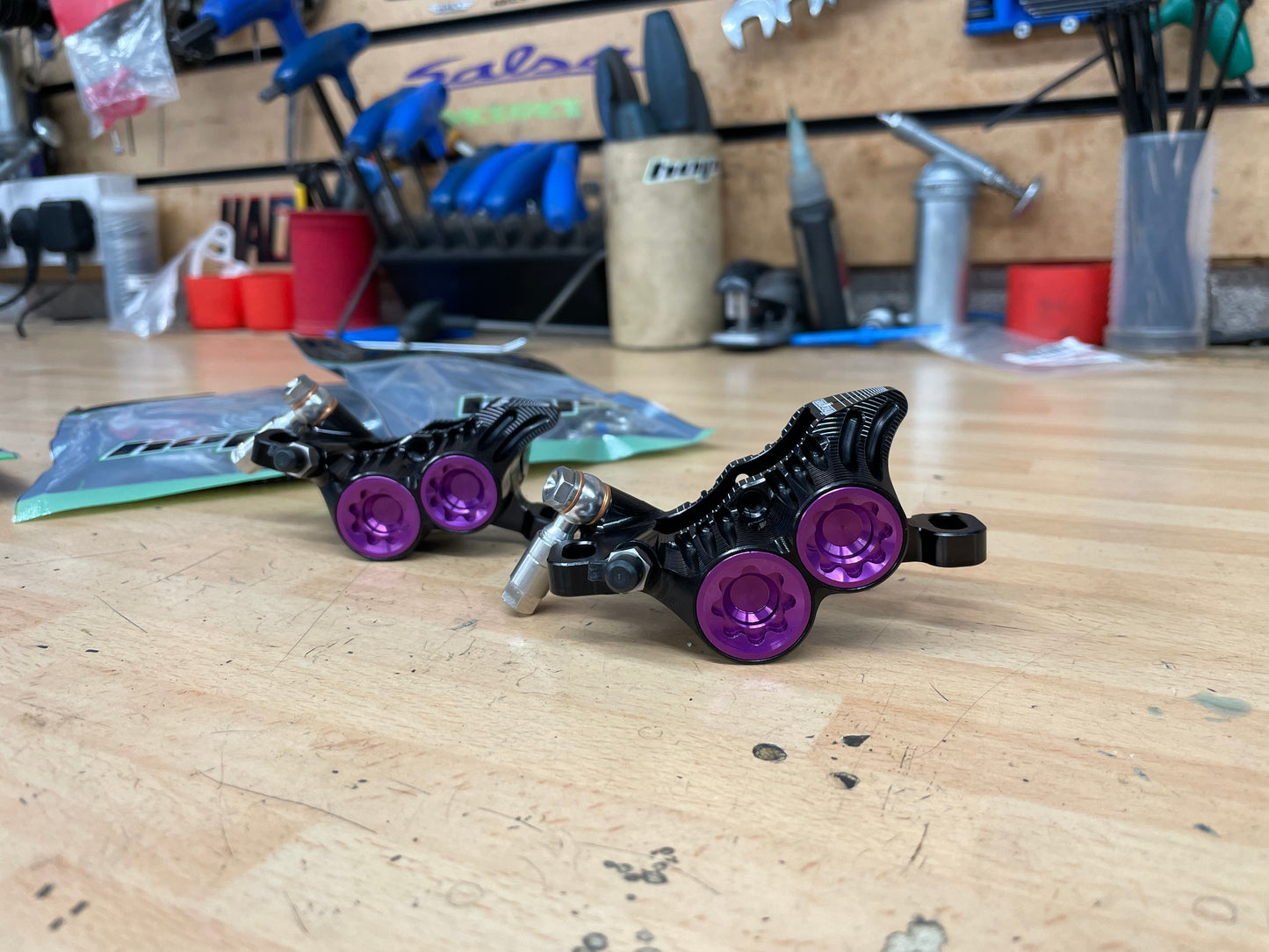 Hope V4 Small / E4 Bore Caps - Brake Spares