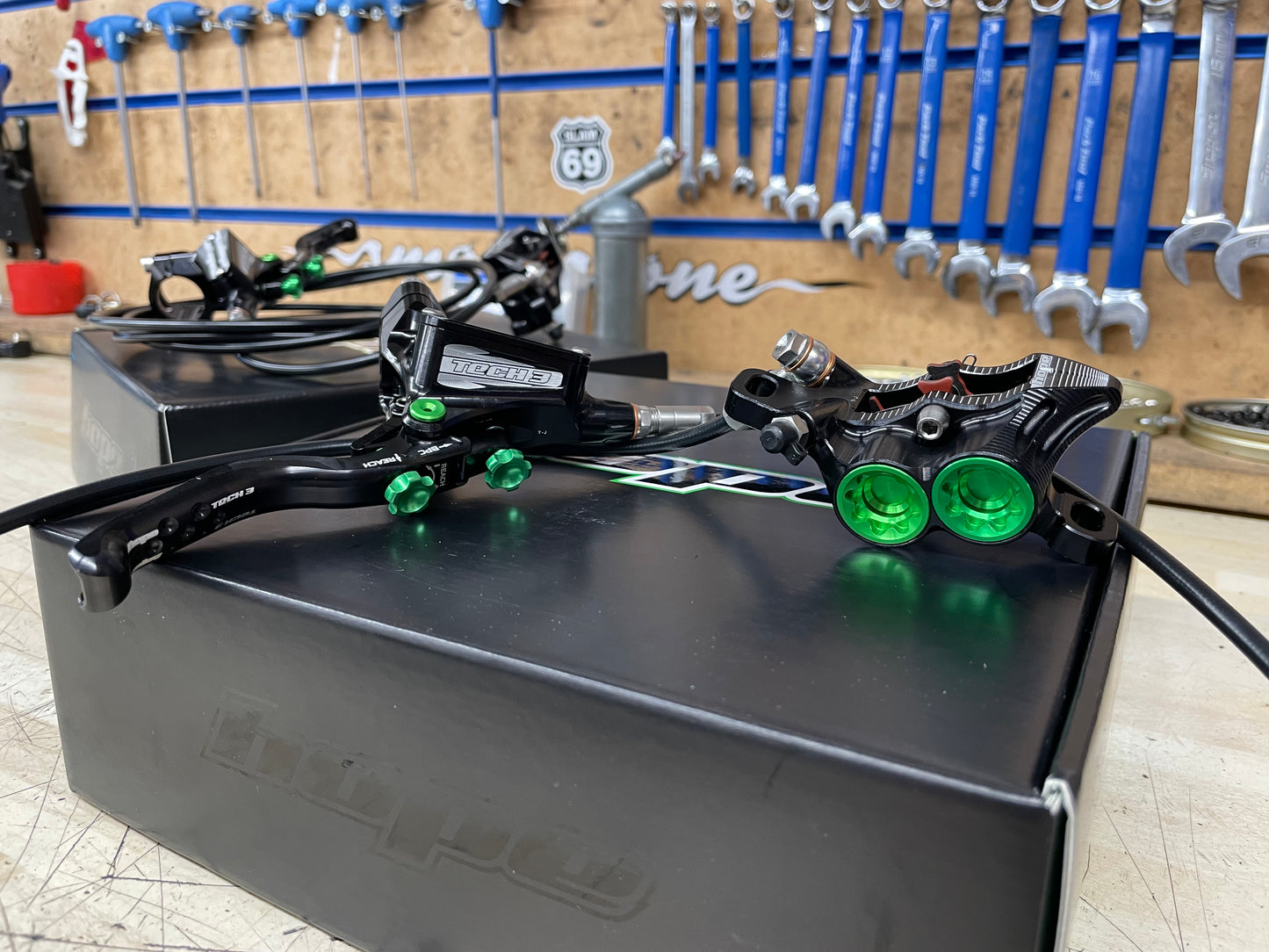 Hope Tech 3 Lever Pivot - Brake Spares