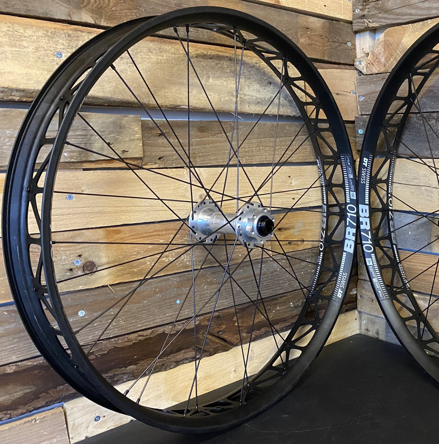 (Slam69Built) DT BR710 / Hope Pro 4 - Fatbike Custom Built Wheelset (Silver Hubs)