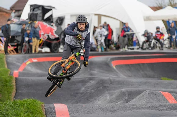 Schwalbe Billy Bonkers 26 x 2.10 - K-Guard Wired Tyre - Bronze/Black