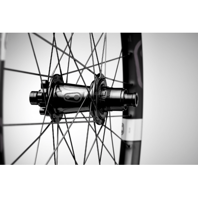 Crankbrothers Synthesis Enduro 11 Carbon Wheelset - I9 Hydra 29 Boost SRAM XD