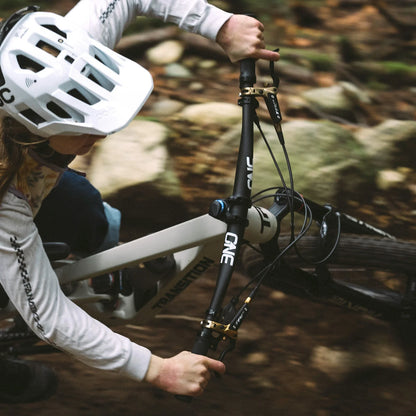 OneUp Components - V2 Carbon Handlebar