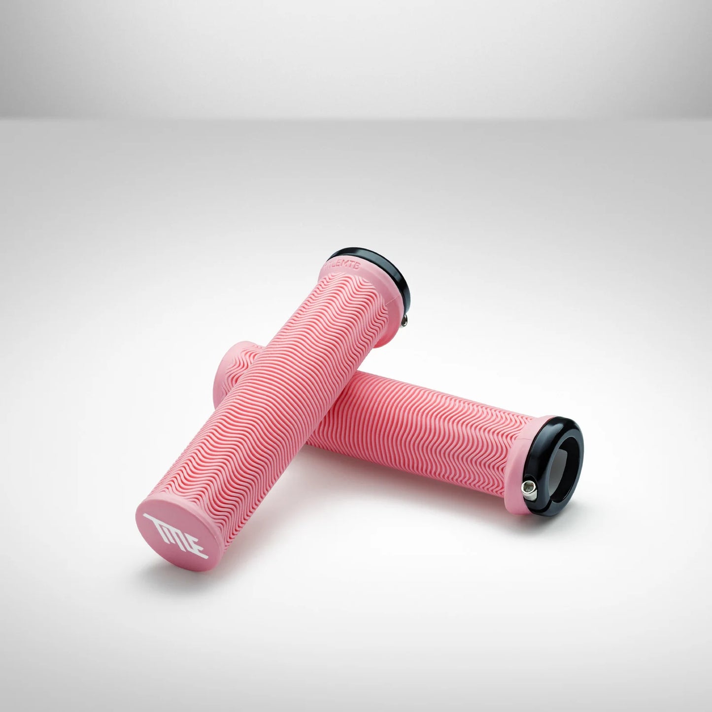 Title LO1 Lock-On Grips - Light Pink