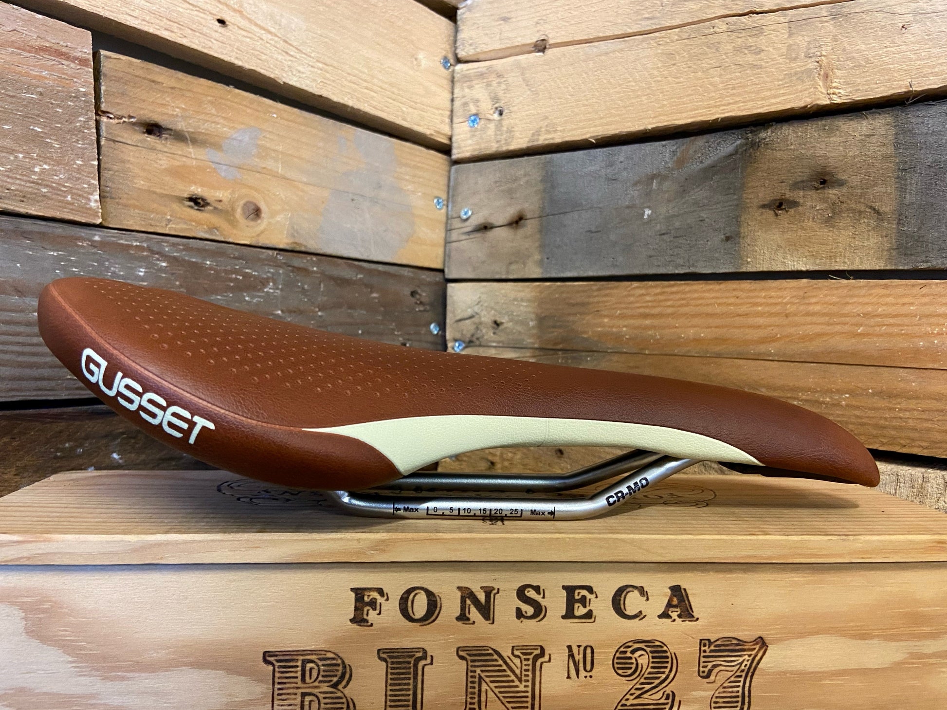 Gusset R-Series Saddle Brown/Cream – Slam69